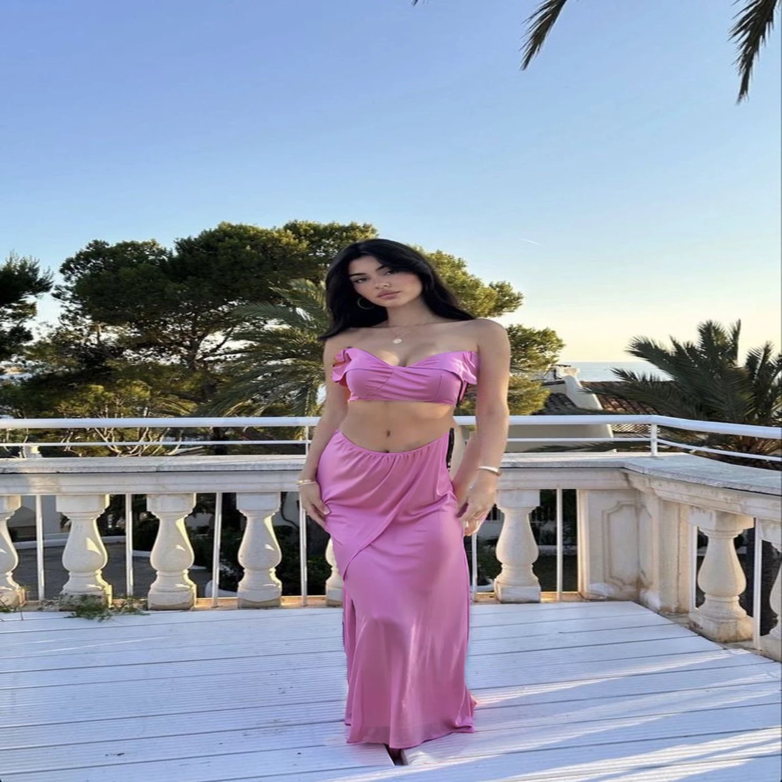black dress, middle breast