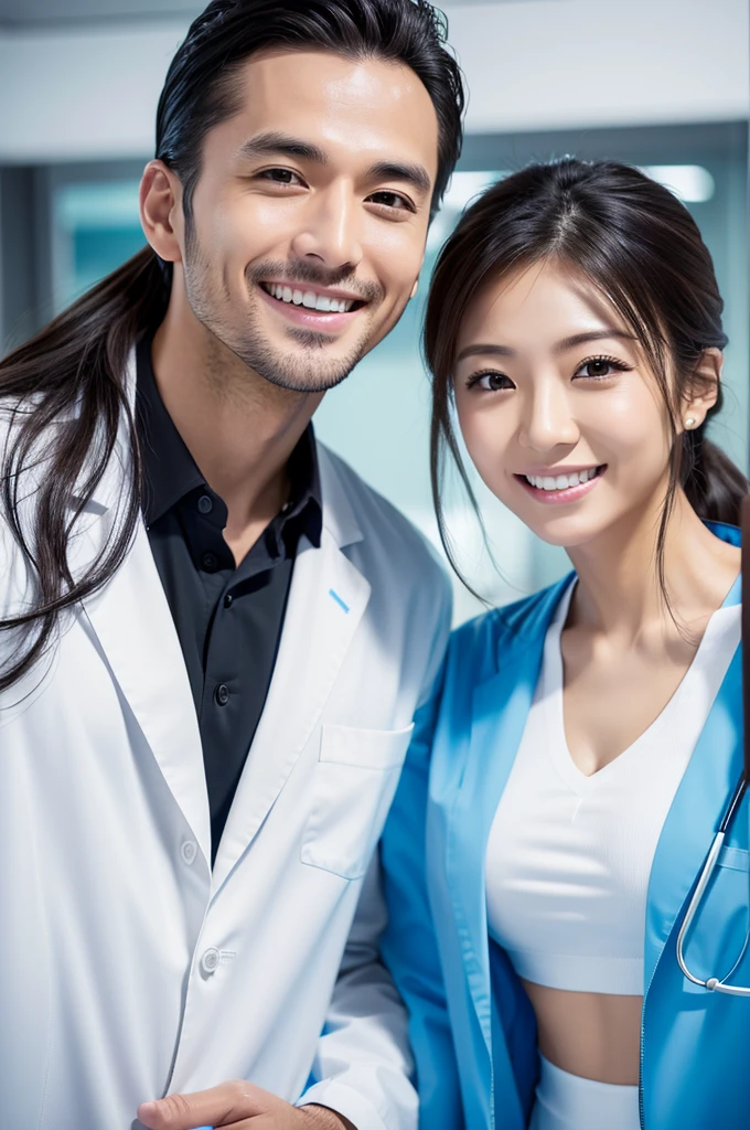 Male dentist and female dental hygienist　２people　A good business partner　日本people　Handsome Men and Beautiful Women　Doctor wearing a white coat　Upper body close-up　high resolution　high resolution　Highest quality　smile　　Wear black scrubs
