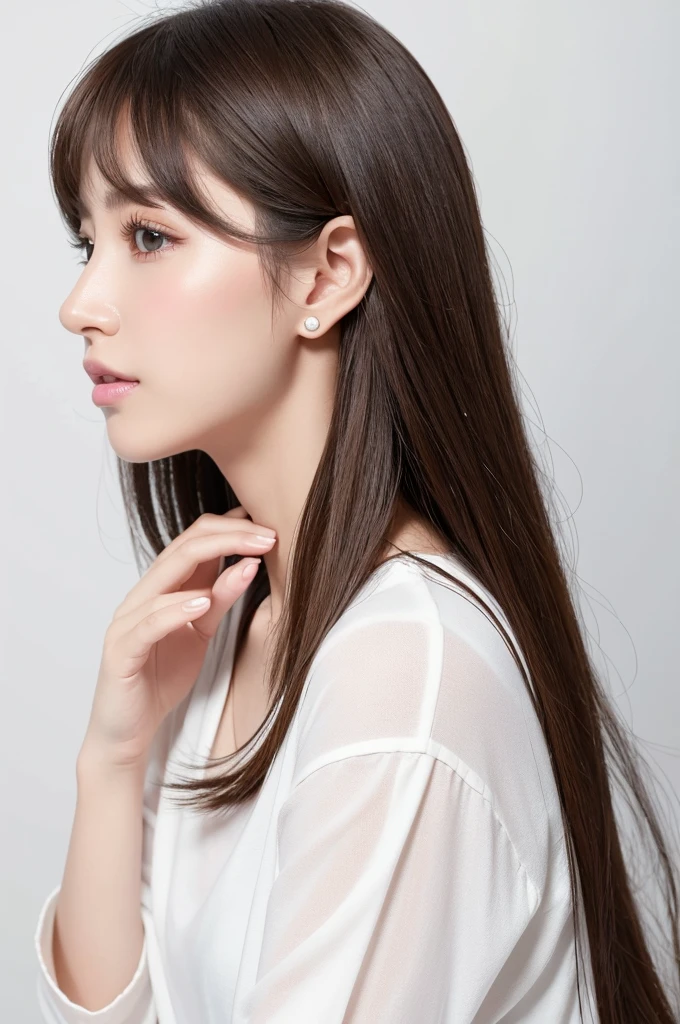 (Highest quality、Tabletop、8K、Best image quality、Award-winning works)、((profile:1.4))、ear、((Long Hair:1.46)),(Brown Hair)、(White casual clothes:1.2)、(The simplest pure white background:1.3)、(Perfectly fixed in front:1.1),(Portrait with Space:1.2)、Beautiful and exquisite、Perfect Makeup、Ultra-high definition beauty face、Ultra HD Hair、Ultra HD Shining Eyes、Super high quality glossy lip、Accurate anatomy、Very beautiful skin、(Pure white skin shining in ultra-high resolution:1.1)、(Very bright:1.2),Big Natural Color Lip、Lip gloss,Harajuku、cute、cute美人