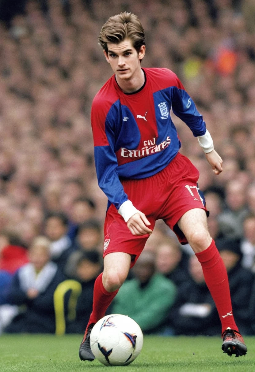 Crie Andrew Garfield, 17 year old English football player Arsenal player, of England in the year 2000
