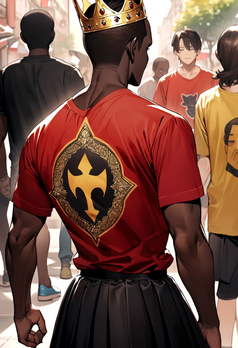 A black man with his back, sem T-shirt, wearing a gold crown and a red men's skirt