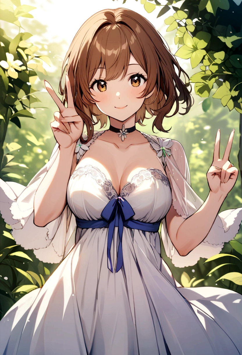 Beautiful woman wearing a negligee　Making a peace sign and looking at the camera　smile　Brown Hair　D cup chest　garden　noon　sunny