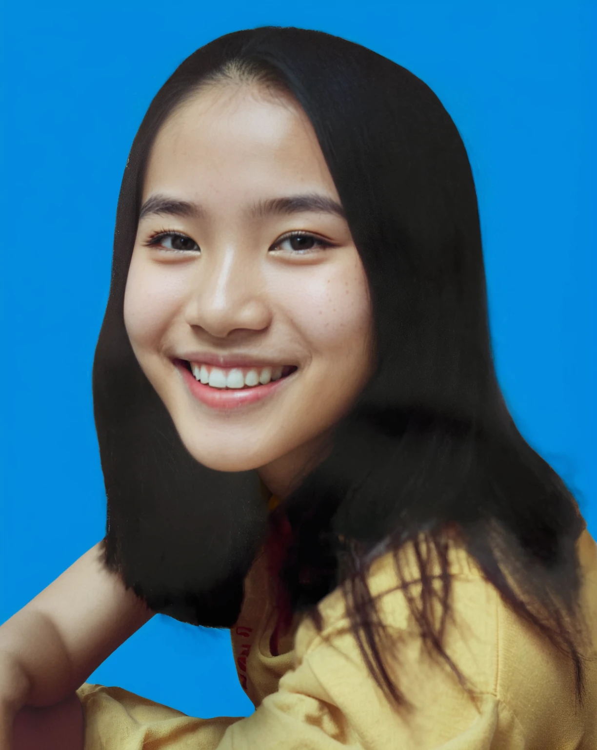 Highly realistic photo, Portrait of a 17 year old Vietnamese young girl, long black hair, yellow T-shirt, smiling