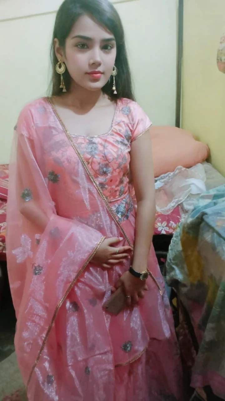 Make her chubby, keep original face, giant