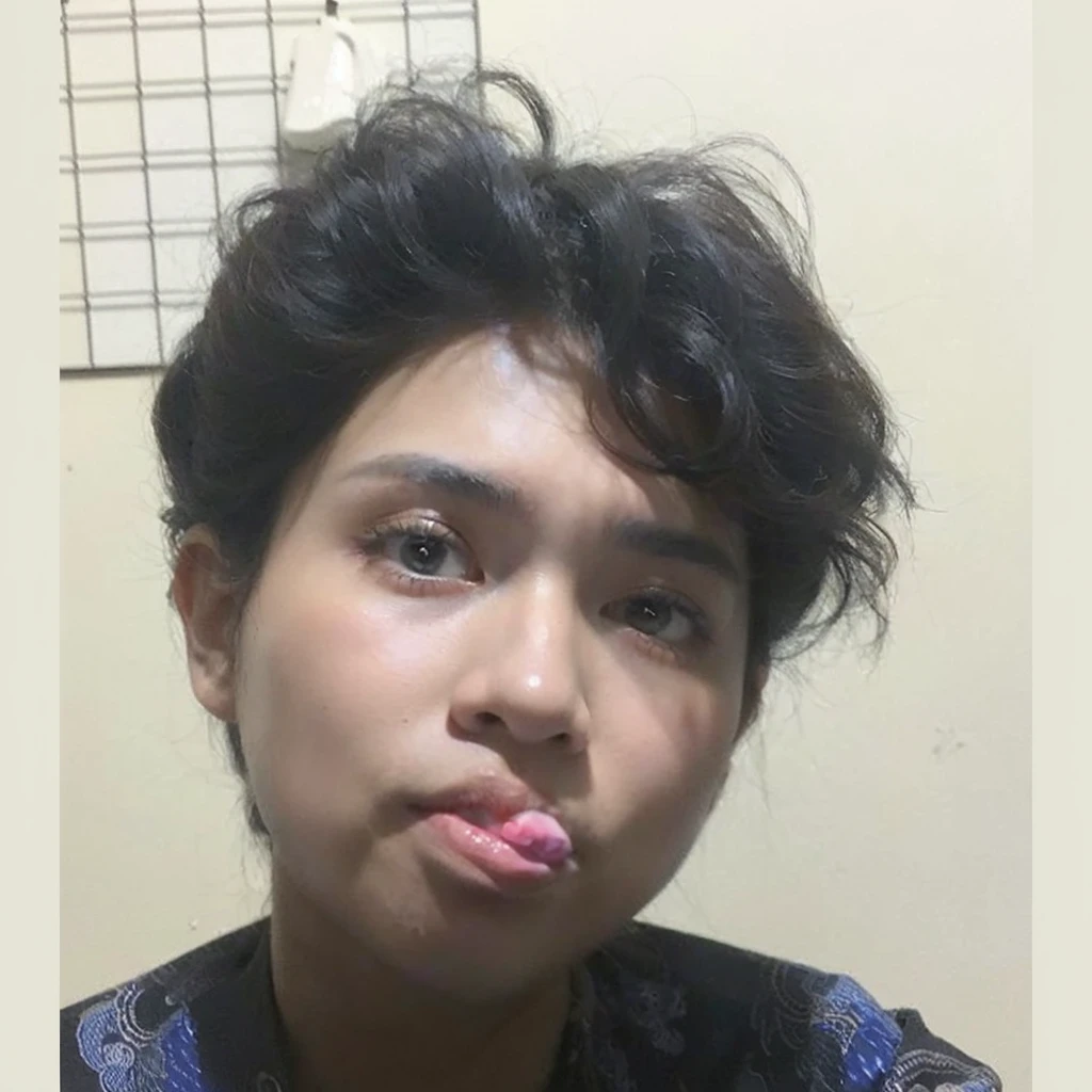 (Best quality, 8k, 32k, Masterpiece, UHD:1.2),Photo of Pretty Japanese hijab woman, large breasts, tight shirt, clean background, photo studios, ?????? hijab, woman hijab sitting in a chair, digital art, gucci style, gucci clothes, album, official artwork, streetwear graphic design ,photo in studio, clean background, The Queen.