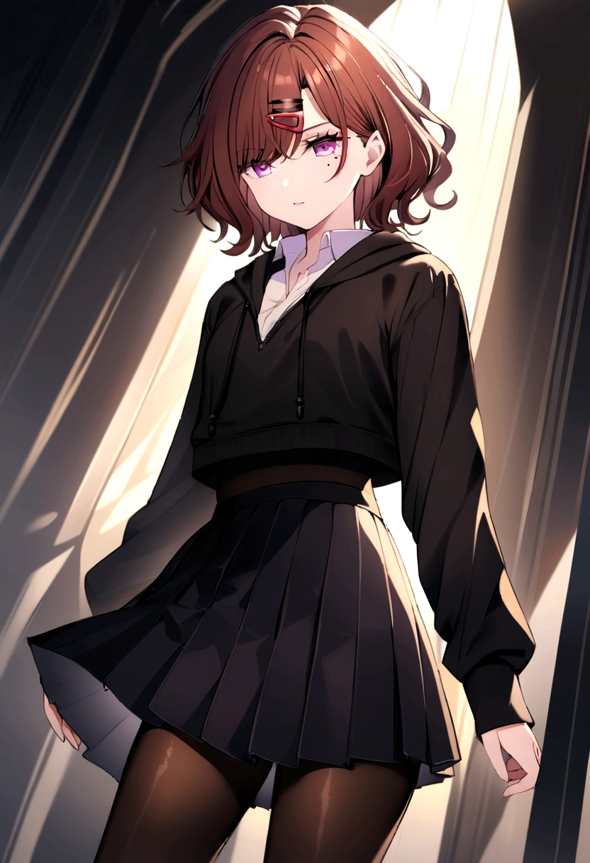Highest quality, High resolution, One girl, Higuchi Madoka, pantyhose, skirt, Brown Hair, Mole under eye, Mole, hair ornaments, Hair Clip, pleated , short hair, bangs, Purple eyes,  Cowboy Shot,full skin
