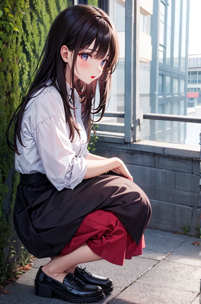 Squat、Long skirt, Bright lips