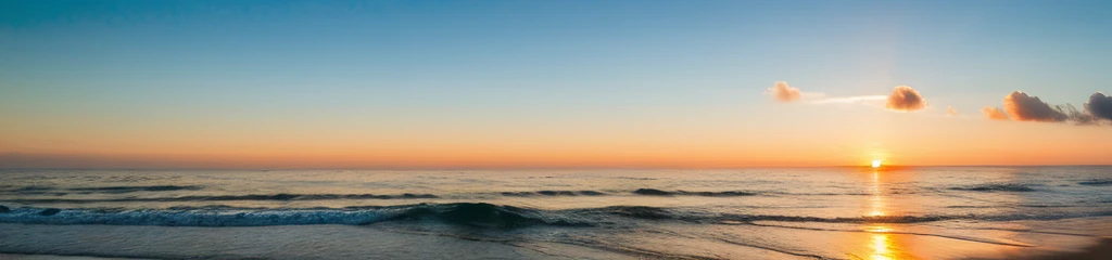 ((best quality)), ((masterpiece)), (detailed), 4K picture quality, delicate, ocean, sun rise