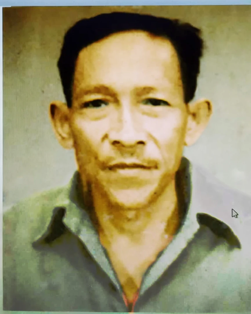 a close up of a person wearing a shirt, he is about 50 years old, profile portrait, real picture