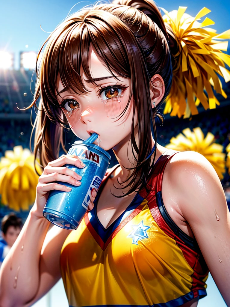 Cheerleader drinking water。Sweat。Stand under the scorching sun。