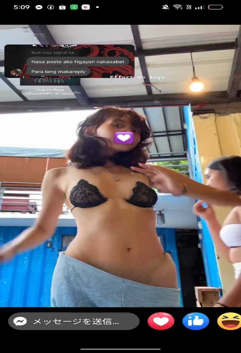 naked、Small breasts、Beautiful pussy、(Erotic images)(Highest quality)