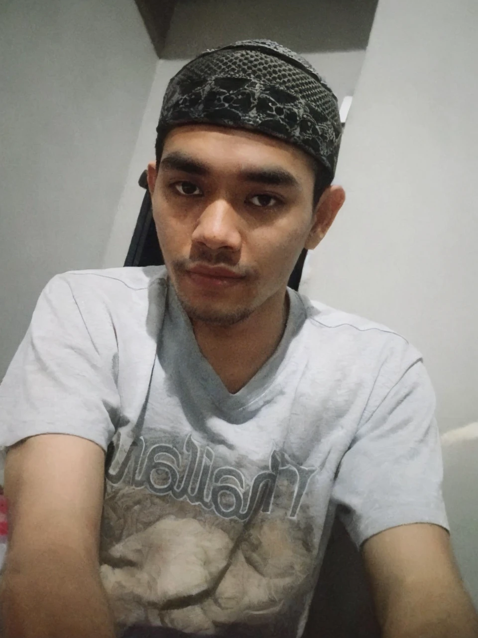 1boy,slim Asian male,male focus,solo,(Male Financial Analyst,Male Animal Trainer,Real Skin Texture, detailed skin:1.21),(black hair, short hair:1.1),(detailed eyes.black eyes, solid eyes:1.21),(Happy Tears, stylish pose:1.21),(best quality, masterpiece, ultra-detailed:1.43),(professional photography, F/2.8, 35 mm Lens,sharp focus, HD, 8k, portrait:1.33),
