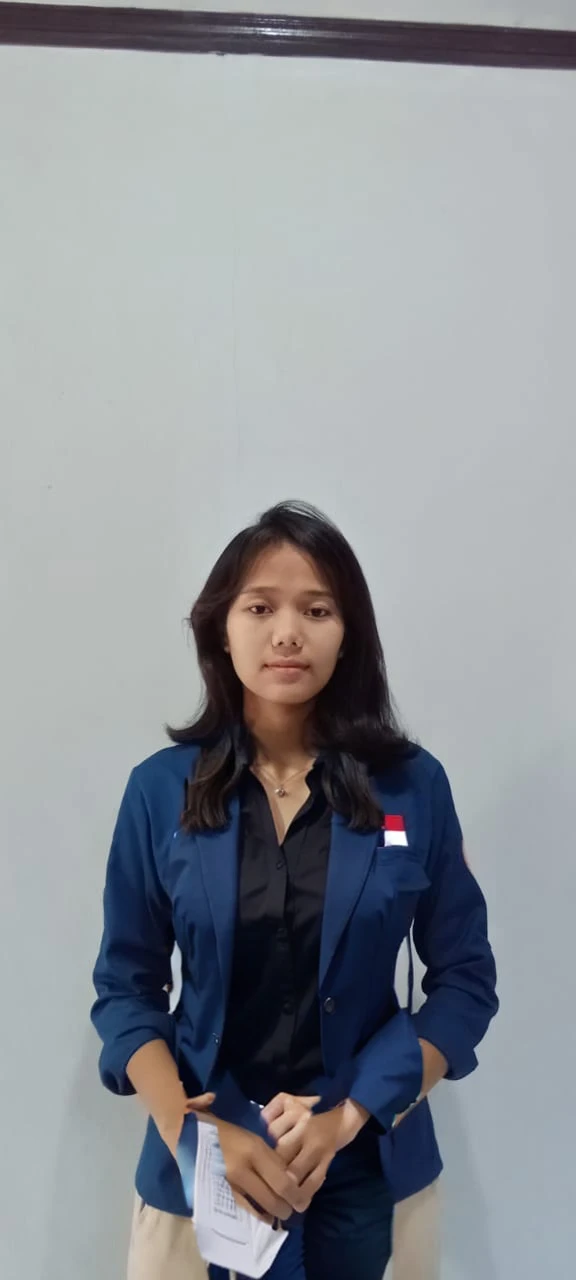 change my clothes into professional clothes for applying for jobs
