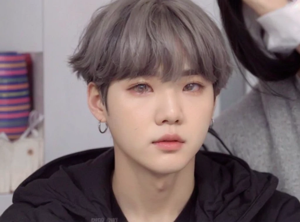 Ulzzang boy, ulzzang, boy, Korean ulzzang, Korean ulzzang boy, boy, ulzzang, black hair, min yoongi, min yoongi from bts, yoongi, suga, suga from bts, cute face, cute eyes, cute