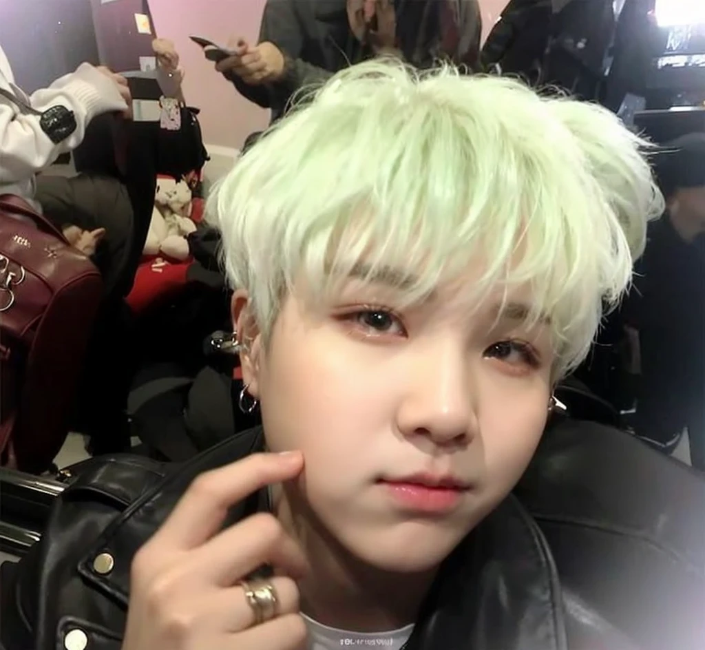 Ulzzang boy, ulzzang, boy, Korean ulzzang, Korean ulzzang boy, boy, ulzzang, black hair, min yoongi, min yoongi from bts, yoongi, suga, suga from bts, cute face, cute eyes, cute