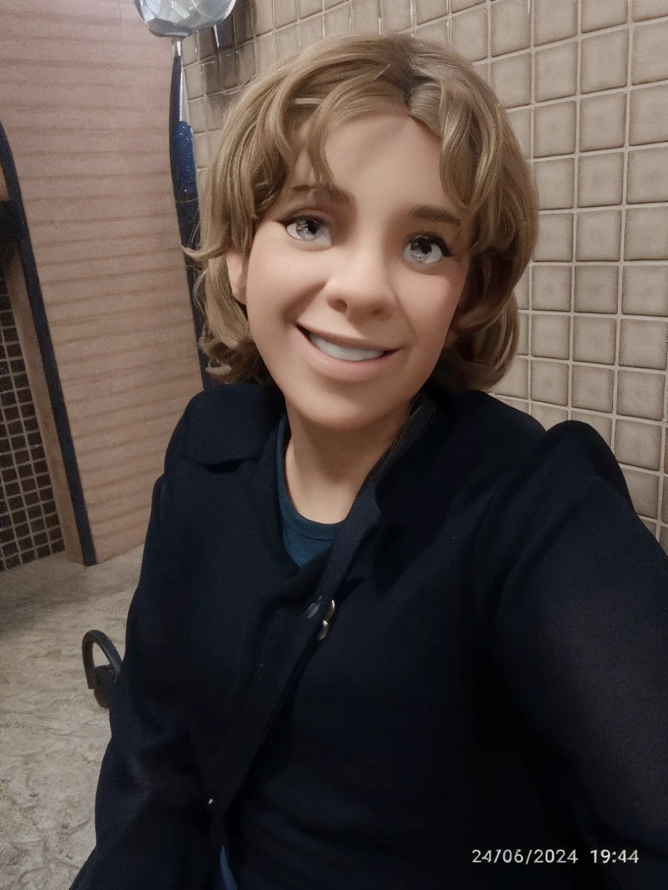 melhor qualidade,4k,HDR),Estilo Pixar,jovem de 26 anos,Retrato natural,deslumbrantes olhos pretos,pele clara,cabelos pretos,Businesswoman,terno formal,beautiful face,delicate features,lovely smile,postura confiante,iluminada pela luz suave do dia,fundo do horizonte da cidade,sombras sutis,dynamic compositing,cores vibrantes,meticulous attention to detail,Playful behavior, mas profissional,atmosfera acolhedora e convidativa,Flawless rendering,Texturas realistas,ultra-detailed facial expression,Expressive eyes and lips,fios de cabelo macios e brilhantes,Subtle makeup enhancing your natural beauty,terno perfeitamente adaptado acentuando sua figura,sofisticado, but affordable,Creative and inspiring spirit,Portrait Capturing Your Ambition and Determination,Foco e movimento intensos em seus olhos,movimento gracioso e postura equilibrada,Creating a sense of movement and energy in the artwork,Breathtaking clarity and sharpness,efeito tridimensional imersivo,perfect  lighting,Illuminating your features in a flattering way,paleta de cores equilibrada e refinada,com estalos de tons vibrantes,melhorar o impacto visual geral,Finding the right balance between realism and stylization,showing her in a moment of triumph and confidence,uma obra-prima atemporal,showcasing the beauty and strength of the modern woman.