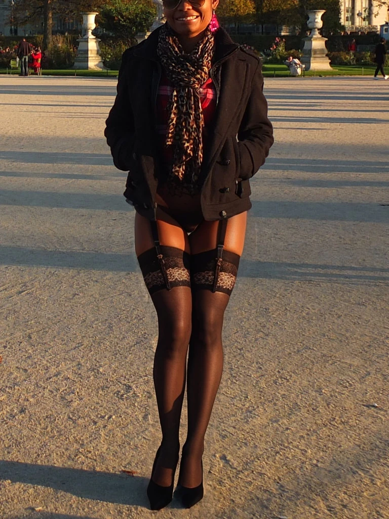 black skin, nude, white stockings, garter-belt, white stilettos, photo