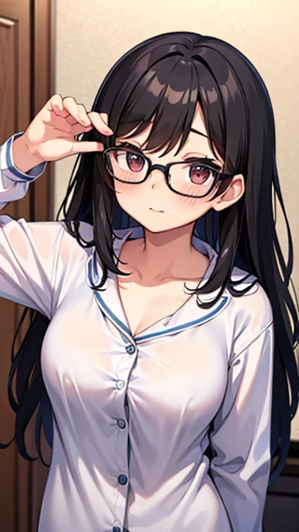 Black hair glasses、blush、tits、pajamas