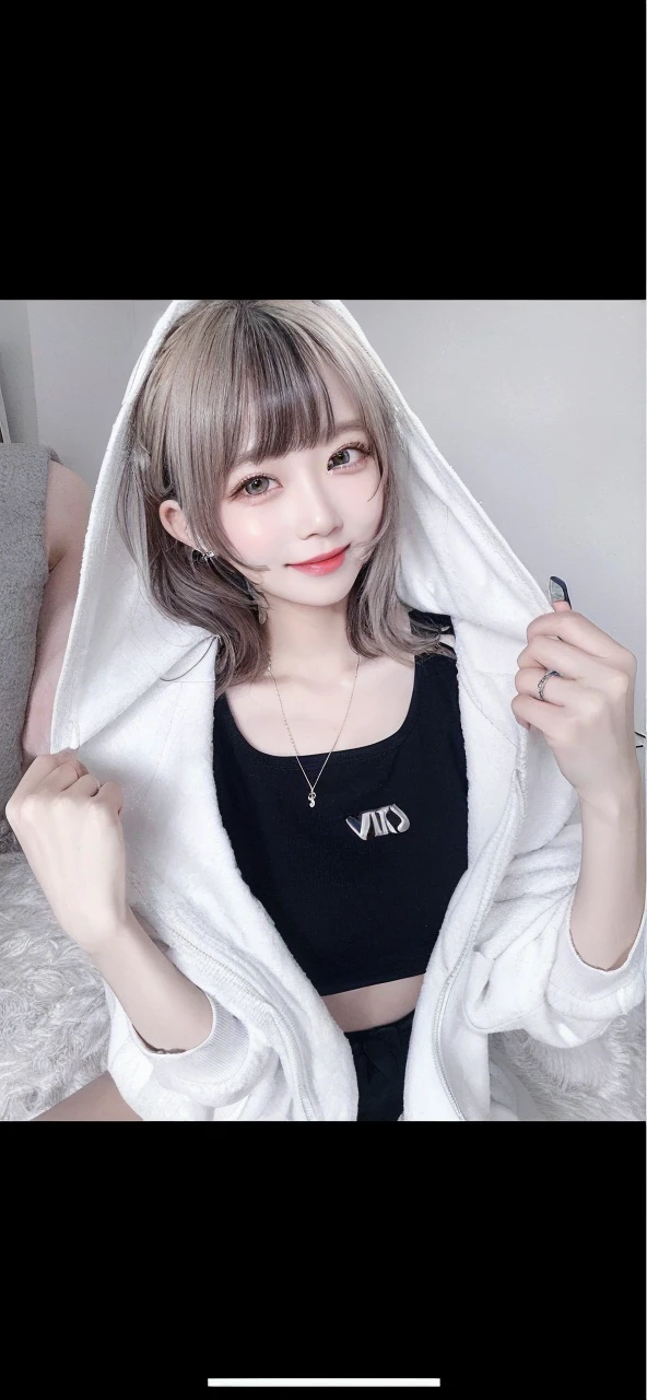 masterpiece、Best Quality、Official Art、Very detailed CG Unity 8k wallpaper、absurdes、信じられないほどabsurdes、Huge file sizes、Super detailed、High resolution、Very detailed、Beautiful detailed girl、((Detailed face、Perfect Face))、(Very detailedな目)、((View your viewers))、(real person、photograph)、cute、1girl、((Upper body portrait))、dispatchxtwice、Blue lingerie
、Black Hair、Long Hair、((smile))、Looking at the audience、
jewelry、Dahyun