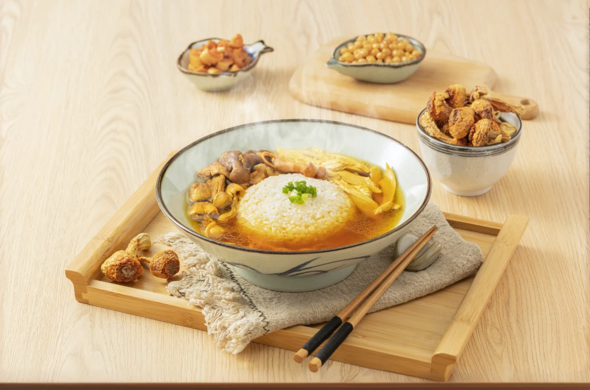 there is a bowl of food with rice and nuts on a tray, high quality food photography, in style of pan ren wei, inspired by Tan Ting-pho, highly detailed composition, hd food photography, professional food photography, inspired by Gong Kai, detailed image, yummy, nanquan, daopao, highly detailed product photo, mansik yang, miko