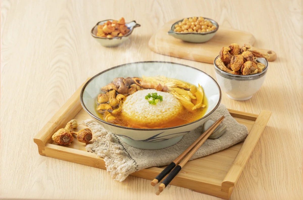 there is a bowl of food with rice and nuts on a tray, high quality food photography, in style of pan ren wei, inspired by Tan Ting-pho, highly detailed composition, hd food photography, professional food photography, inspired by Gong Kai, detailed image, yummy, nanquan, daopao, highly detailed product photo, mansik yang, miko