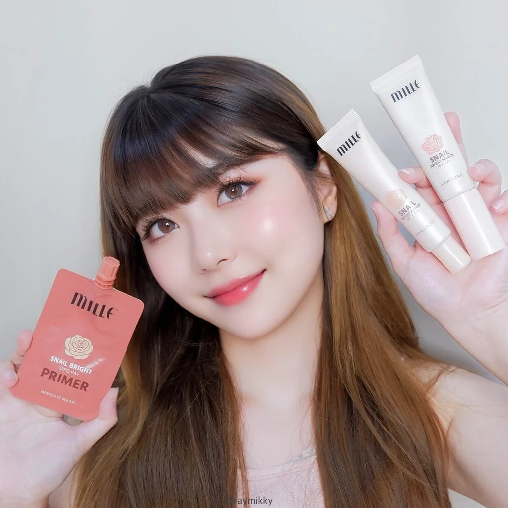 raw, realistic, soft makeup, natural makeup, portrait, looking at viewer, Confident grin