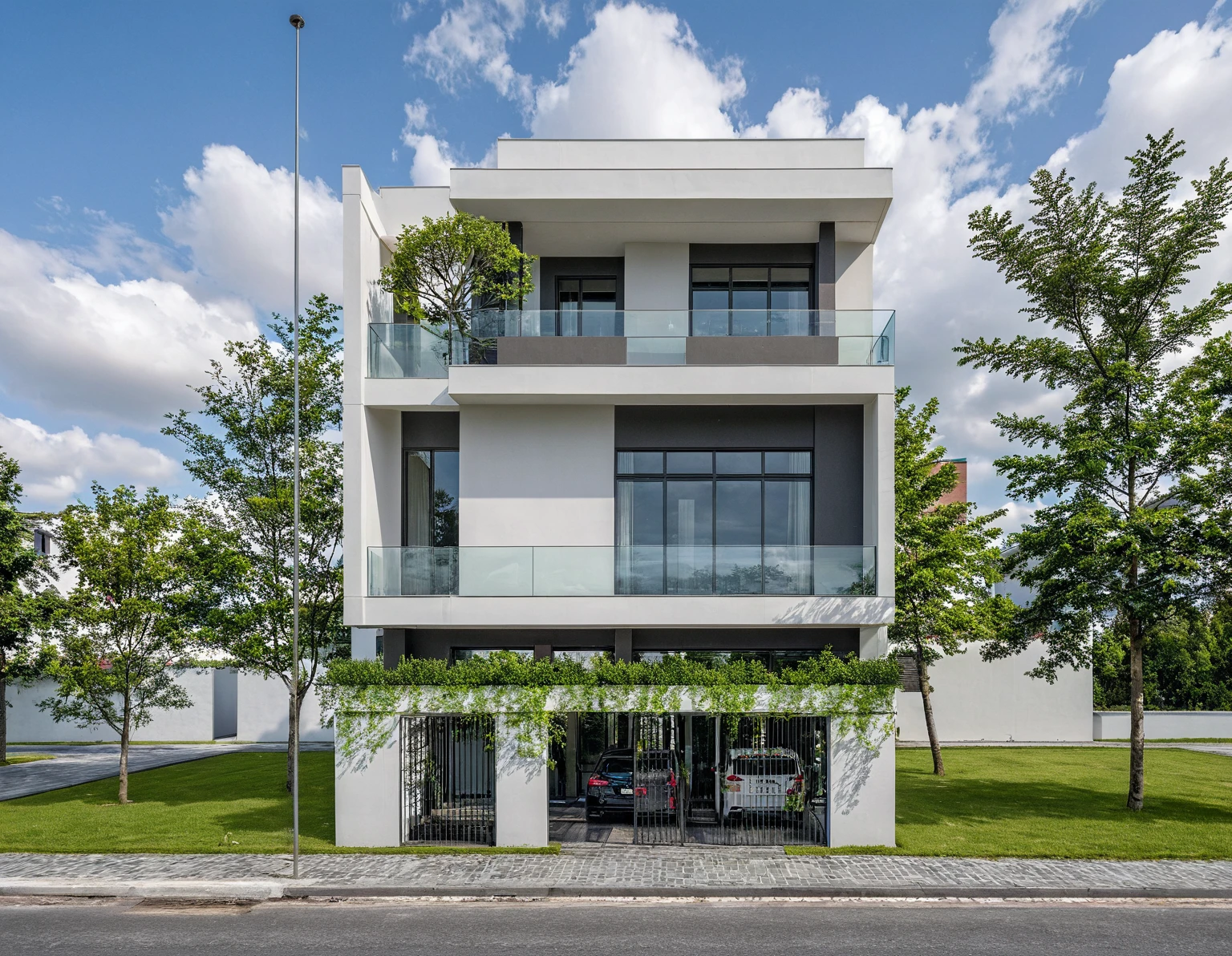 Masterpiece, high quality, best quality, authentic, super detail, outdoors, onestoreyvillaXL, aiaigroup, house style modern on the street ,stairs, white wall ,road,pavement, grass, trees, sky, cloud, (daylight:1.1)