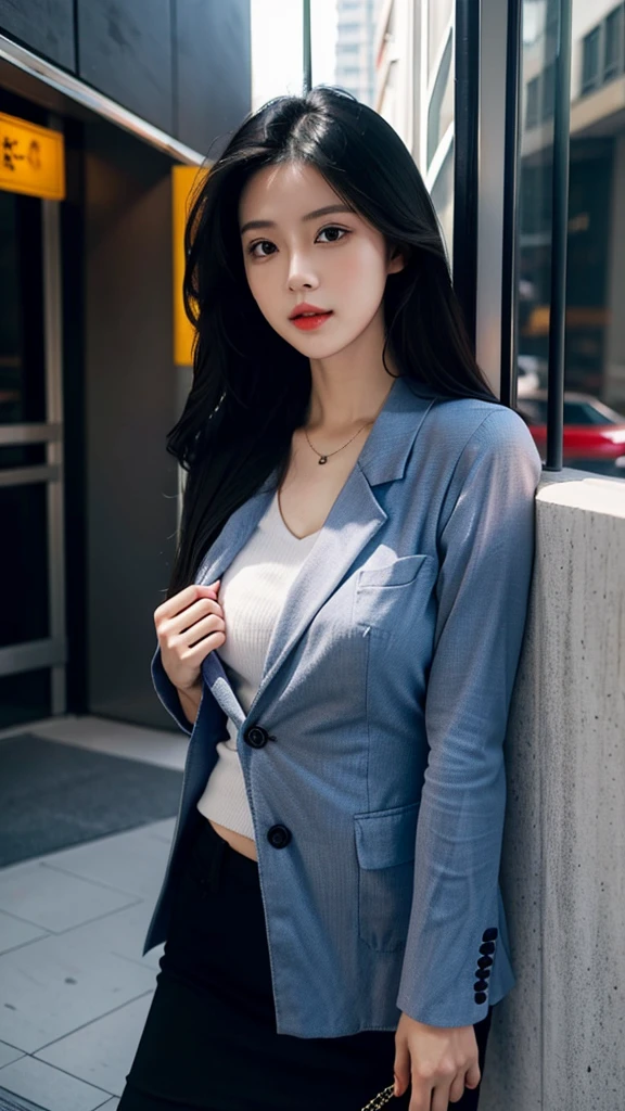 one girl,Beutiful women, In the city,During the day,Office casual clothes,Long Hair,Black hair color