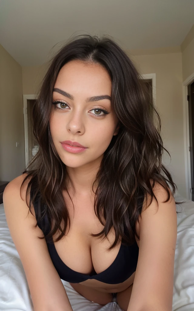 Jolie belle brune en débardeur sexy faisant un Selfie (black har) (in a bed), Selfie, Low cut, very detailed, 18 ans, Visage innocent, naturally wavy hair, yeux verts, high resolution, head of&#39;ouvrages d&#39;art, best quality, intricate details, very detailed, mise au point nette, detailed skin, texture de peau realistic, texture, detailed eyes, professionnel, 4K, charming smile, prise avec Canon, 85 millimeters, slight depth of field, Kodak Vision Color, corps parfaitement ajusté, extremely detailed, Photograph_\(ultra\), photographiquerealistic, realistic, Post-traitement, Maximum details, roughness, real life, ultrarealistic, photorealism, photographie, 8k uh, photographie