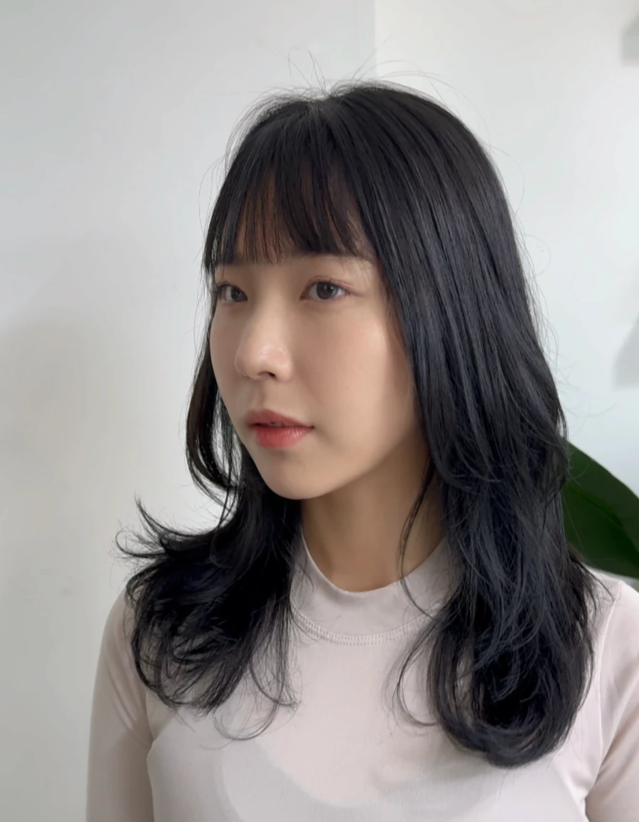 Best Quality, 8k, Masterpiece, (Portrait: 1.3), (photo realistic:1.4), (hyper realistic:1.4), Sharp Focus, looking at viewer, (smoother lighting:1.1), (increase cinematic lighting quality:0.9), realistic lighting, backlighting, light on face, ray trace, (brightening light:1.2), (Increase quality:1.4), sharp detail, (best quality real texture skin:1.4), finely detailed eyes, black_eyes, finely detailed face, 25 year old Korean woman