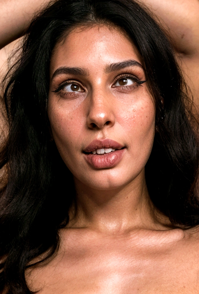hermosa mujer morena tomando selfie realista, black dark hair, maximun detail, soft pore skin, super detailed skin texture, natural daylight, high contrast light, ultralealistic, hyperrealistic, photorealistic, 18k, high resolution, extreame details, extreame texture details, still raw,