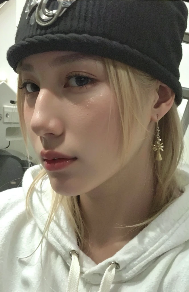 ASİAN, korean boy, pink lips, blond hair, Lee Taemin, Taemin