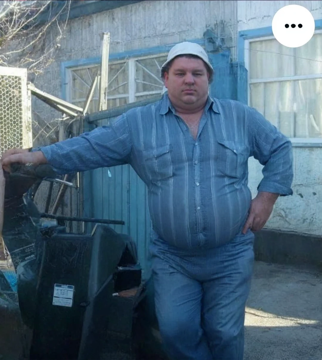Big Roundbelly daddy, suited, white shirt, sexy