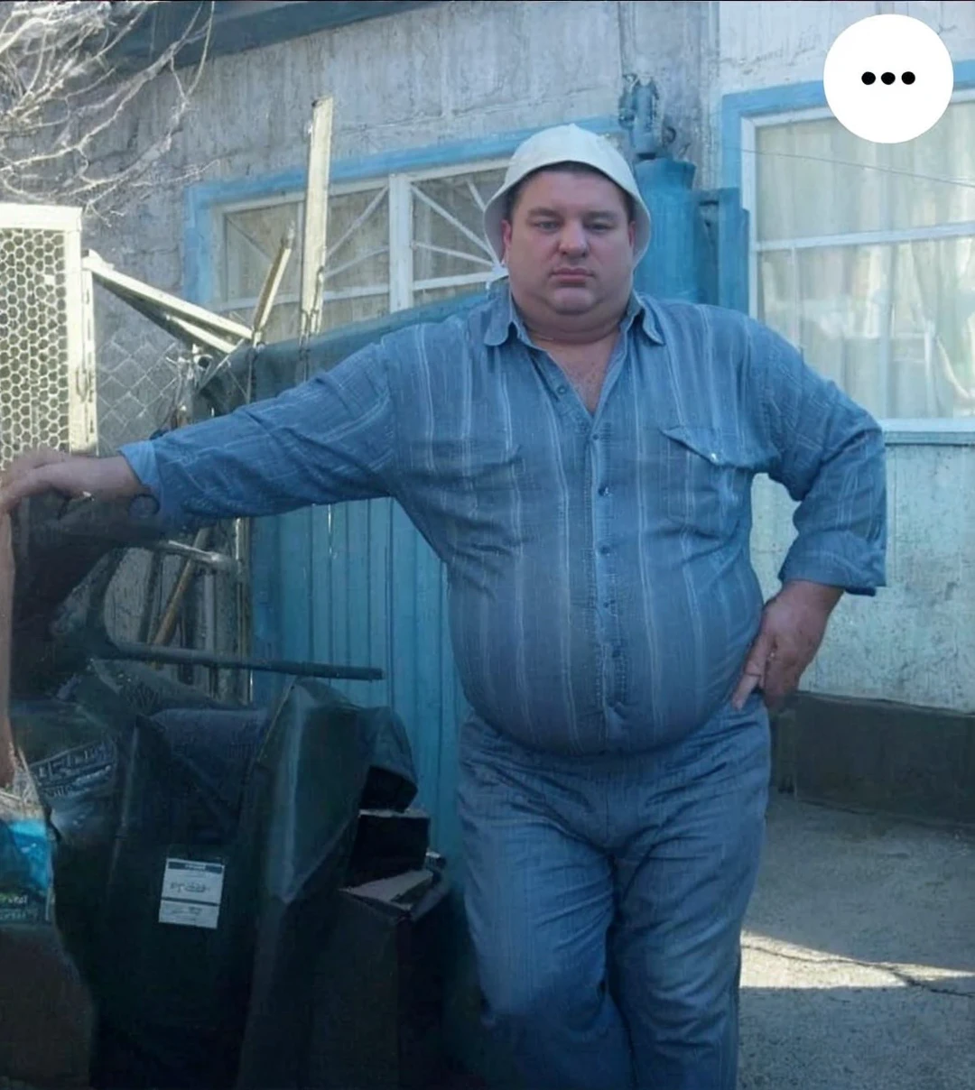 Big Roundbelly daddy, suited, white shirt, viril