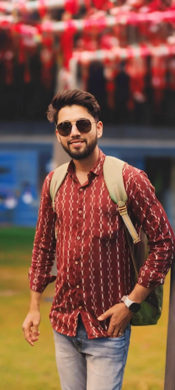 8k uhd, high quality , RAW photo, professional photograph , shot on a Canon EOS 5D , Handsome Men
