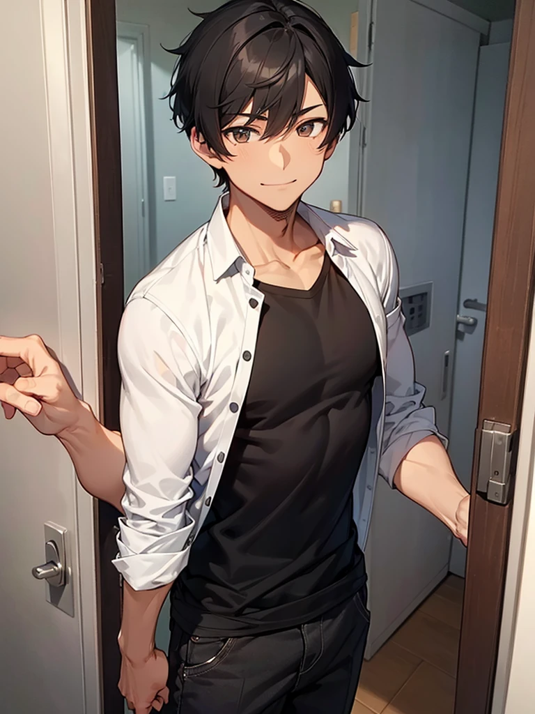 1 male、A slim, muscular man with short black hair wearing a black shirt opened the door to the apartment.、Brown skin、Smiling、1 male後ろに金髪の男が立っている、White shirt