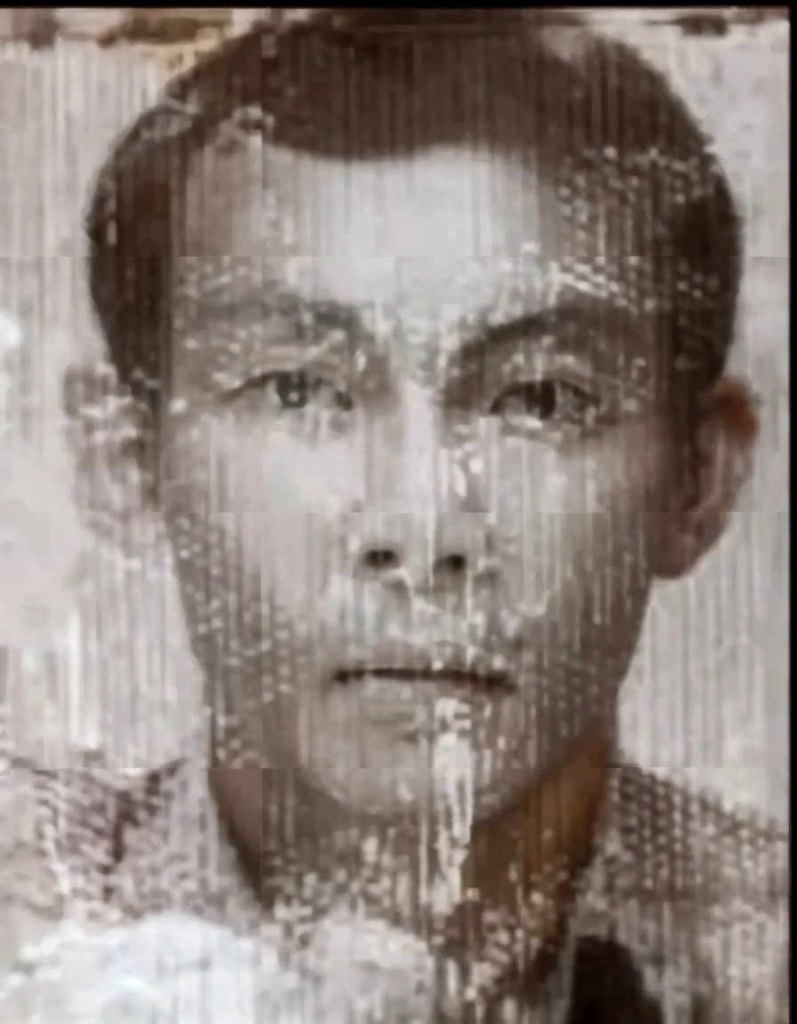 A man indonesia a wearing shirt white, potrait photo, detail