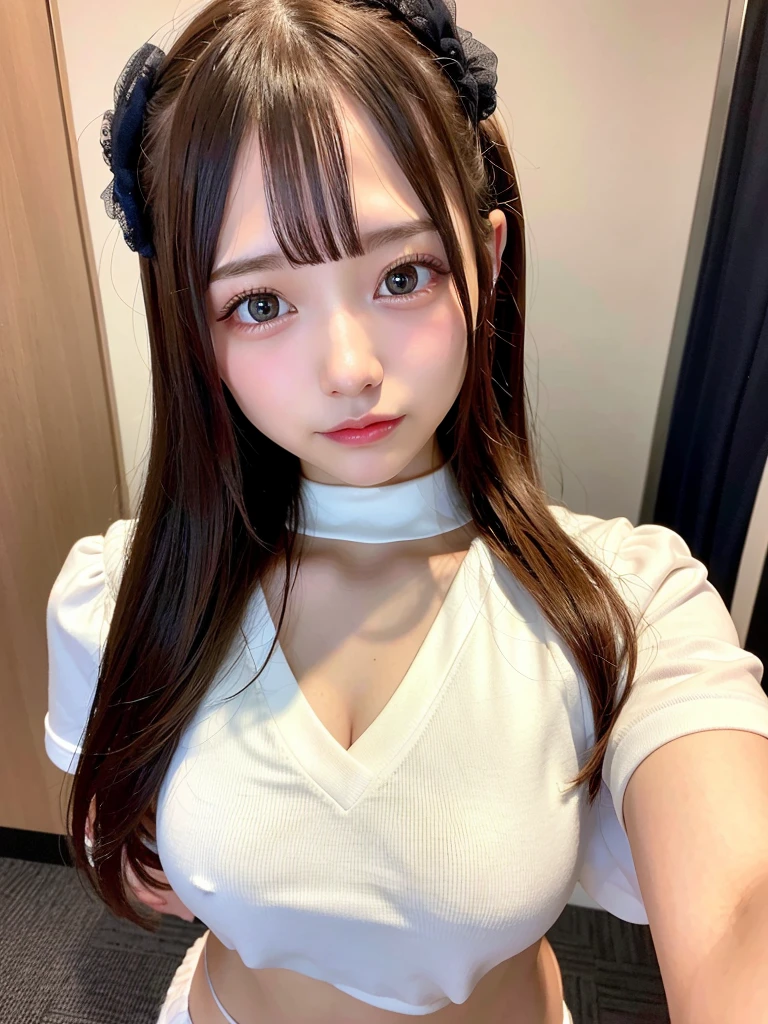uniform. See-through. top-quality、超A high resolution、(Photorealsitic:1.4)、8K resolution、1 girl、(Random hair:1.3)、(Realistic hair:1.2)、(japanesgirl:1)、(realisticeyes:1.2)、(Beautiful face: 1.3)、Slim body、White glowing skin、large full breasts、cleavage of the breast、(duck face:1.2)、(Middle corner:1.3)、(White T-shirt and short jeans)、(selfee:1.3)