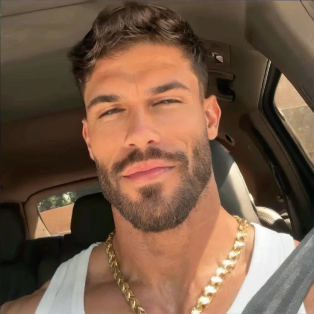 Shirtless, hot body, muscle body, sixpack, abs, beautiful body, bodybuilder, strong