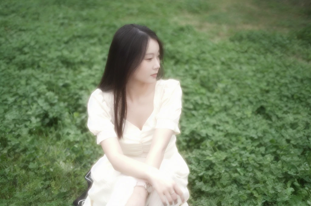 Sitting on the grass, Cai Zhiyun, lu ji, Medium Format. Soft Light, Inspired by Yin Dourui, A young Asian woman, A beautiful woman in white, Photos taken with Canon 5d, Shot with Canon EOS 5D, nico wearing a white dress, beautiful girl, Xue Han, Single image,(Top quality, 8K, masterpiece: 1.3), Beautiful woman with perfect body: 1.4, Very rich face and skin details, Delicate eyes, Double eyelids, Duet