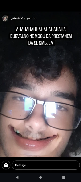 (wide smile:1.3), (grin:1.3)