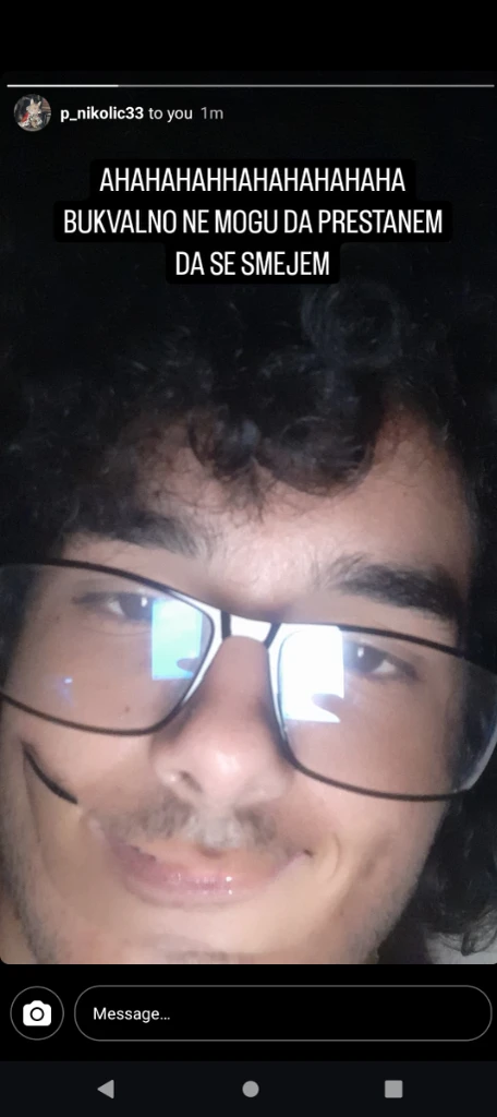 (wide smile:1.3), (grin:1.3)