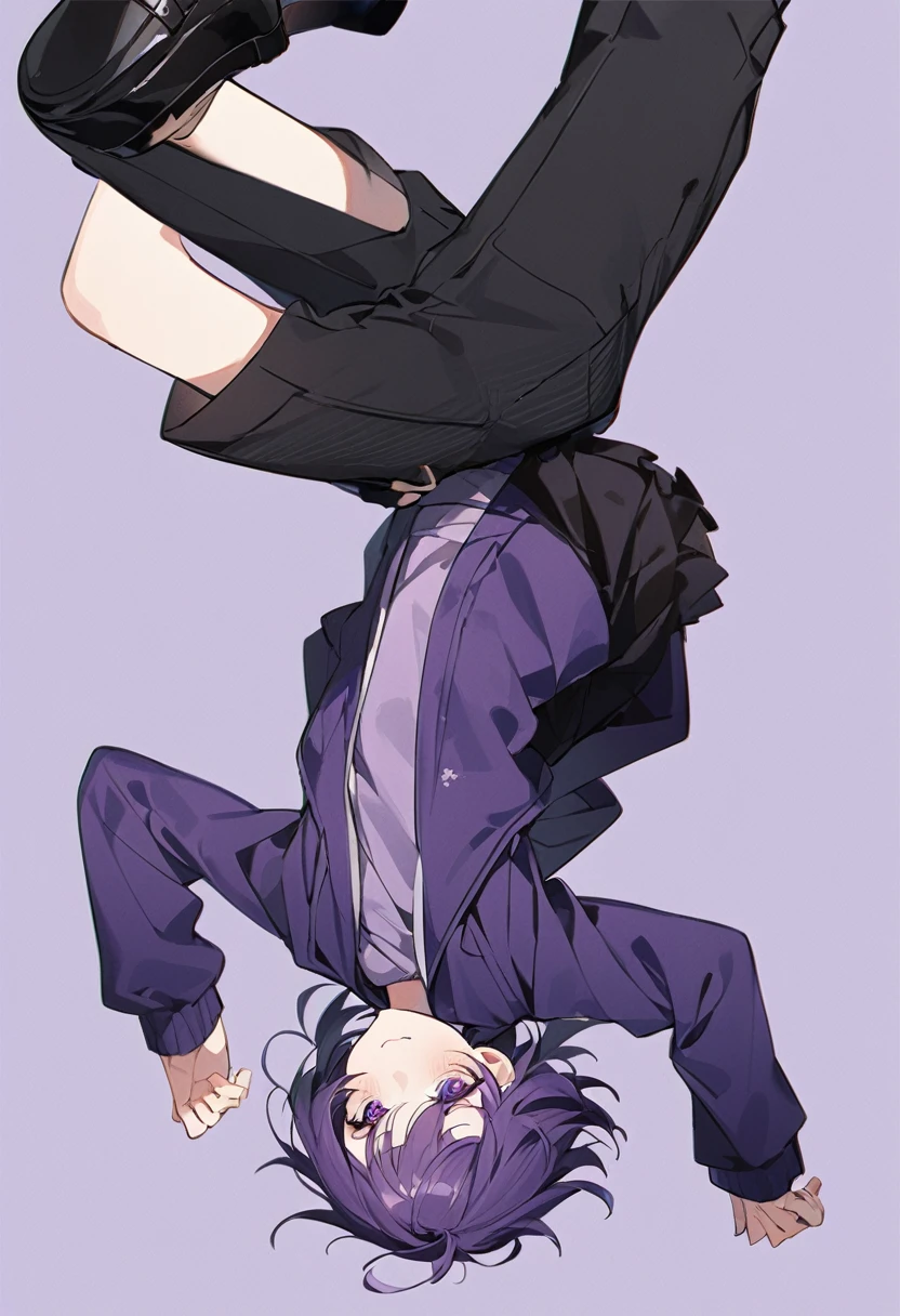Keito。men and women。2 people。Purple hoodie。Black Skirt。The man wears black trousers。Purple Eyes。Purple Hair。Black shoes下。Black shoes。The man puts his head upside down