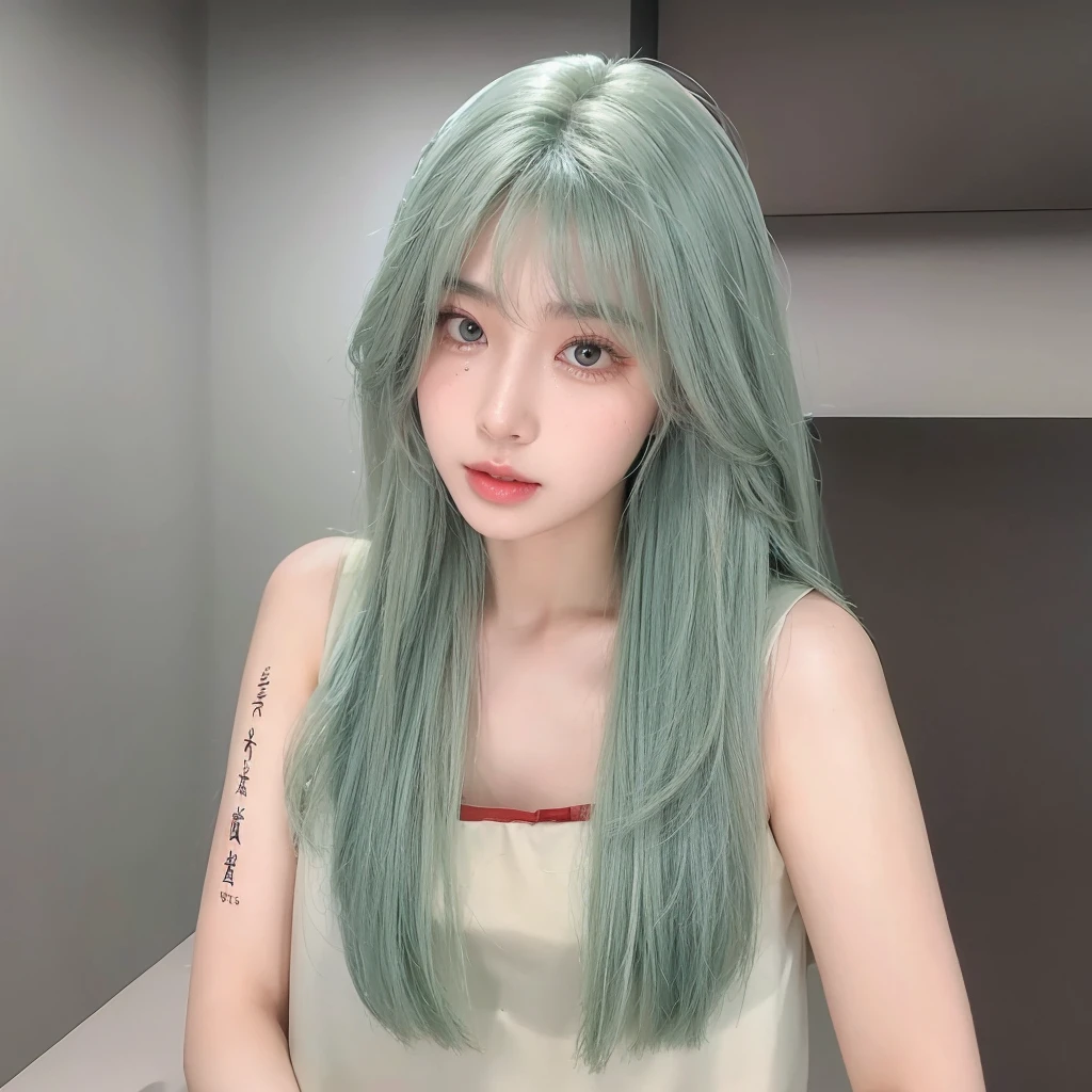 薄荷绿Long straight hair,Long straight hair,Natural and beautiful hair,The background is simple, clean and beautiful