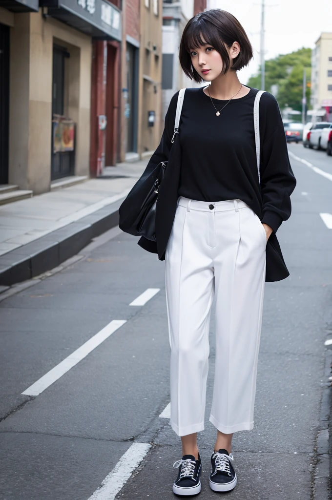 Short-haired girl。Pants Style