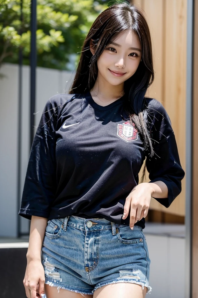 woman, beautiful, ตาbeautiful, Japan national football team shirt, smile, cheerful, fit, Jeans shorts, black hair, sexy