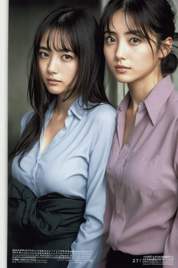 (((One girl,alone))),(Highly realistic photos, High resolution, Detailed face, Beautiful Eyes) Japanese women, 21 years old, Cute face, alone:1, Nice body, Plump figure, Medium chest, Narrow waist, Various Hair Styles, Very closely tied, Take a photo book,Thighs、Dark Sky、darkness、Blade Runner,shirt、walk