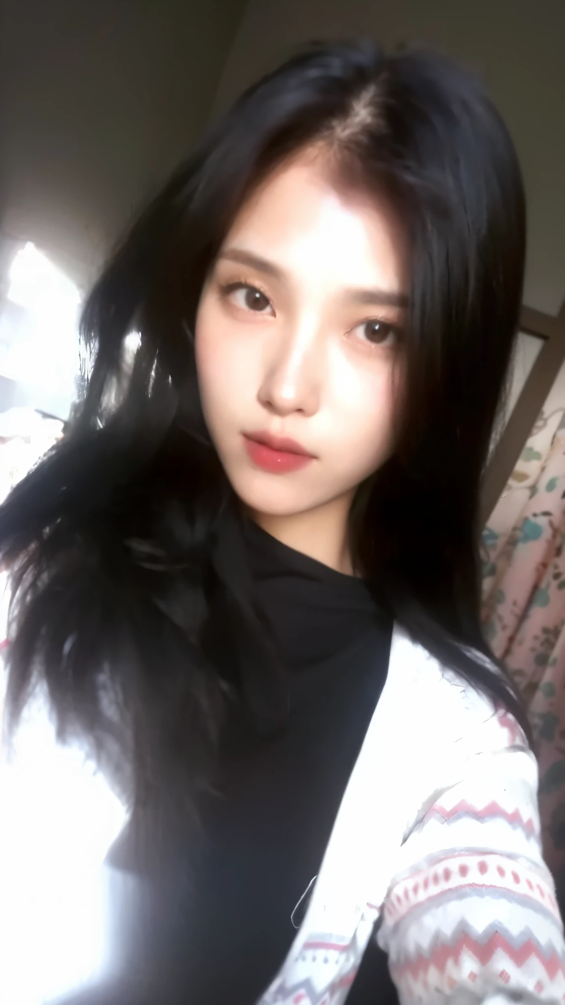 from waist up、Angle seen from the side、After work、natta、In front of the station、tote bags、a necklace、Ginza、Turn your buttocks、big butts、 bust、Tight clothes、Small、The fabric is thin and the skin shows through.、no-bra、sleeveless、Take your eyes off、