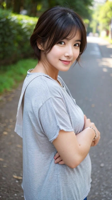 Middle-aged women Very cute masterpiece natural atmosphere boyish 30 years old Shortcuts Front angle, looking at camera whole body