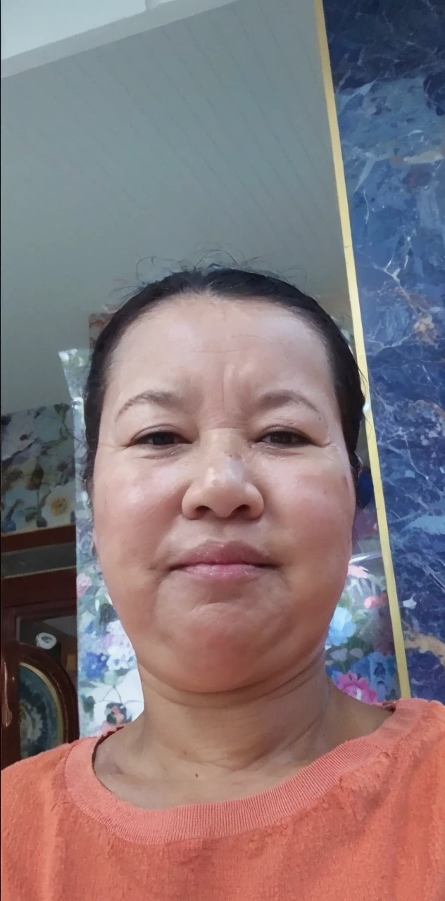Chubby mature women 50s body 